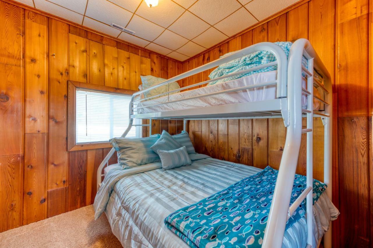 Rockaway Breeze Villa Рокълей Бийч Екстериор снимка